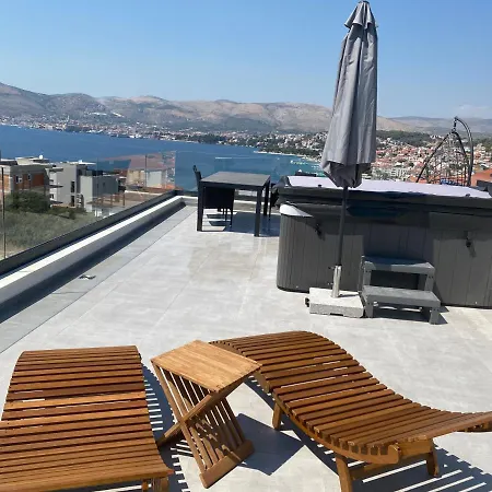 Διαμέρισμα Penthouse Maus Τρογκίρ